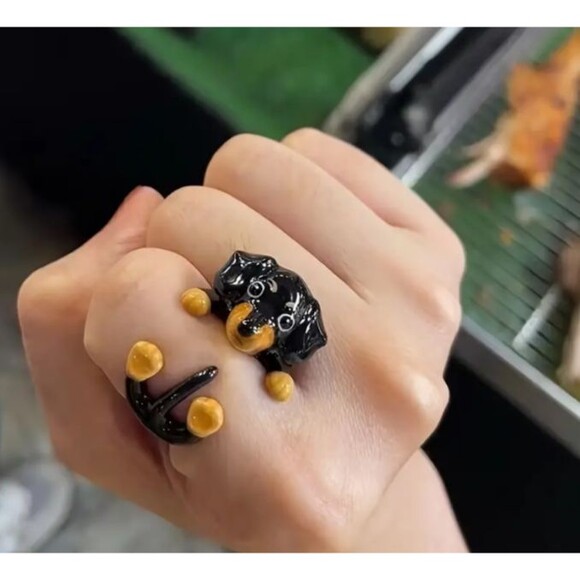 Adorable Wrap Around Adjustable Puppy Dog Ring - Picture 1 of 5